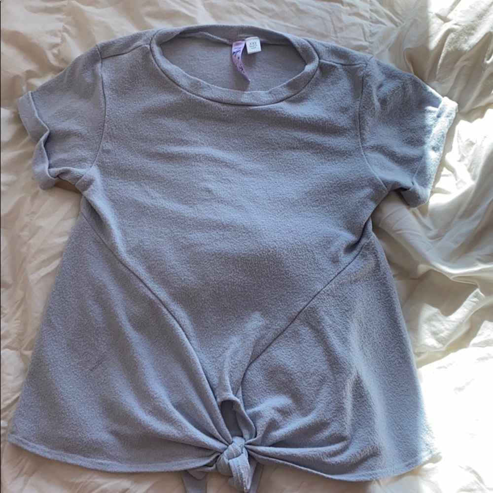 Light blue t-shirt